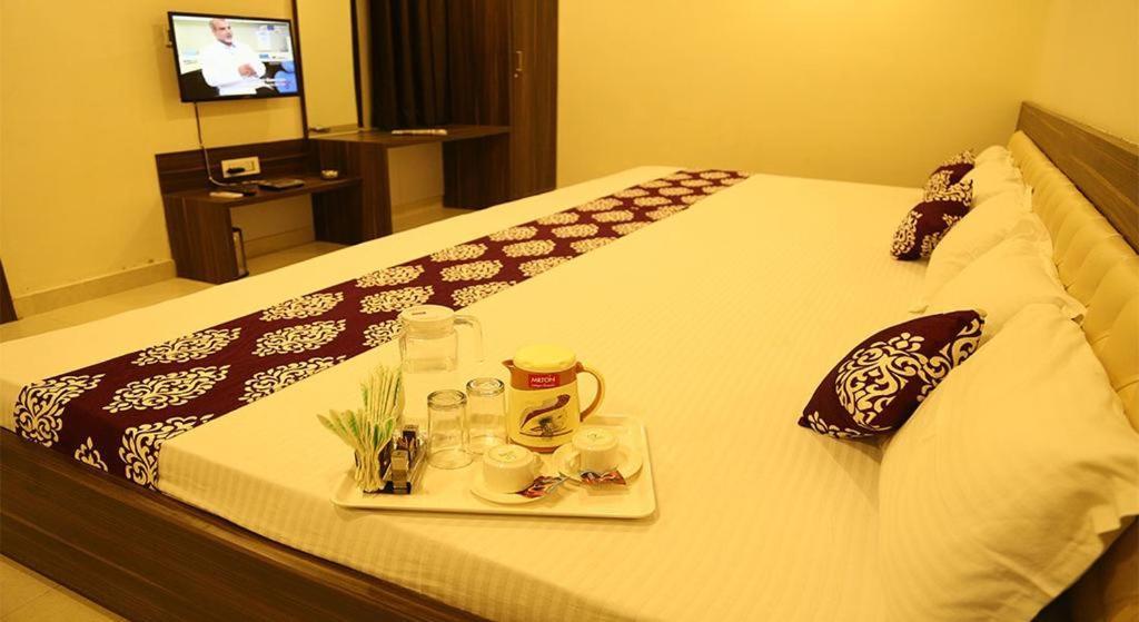 Kingsway Hotel And Restaurant Ajmer Dargah 350 Meter Esterno foto