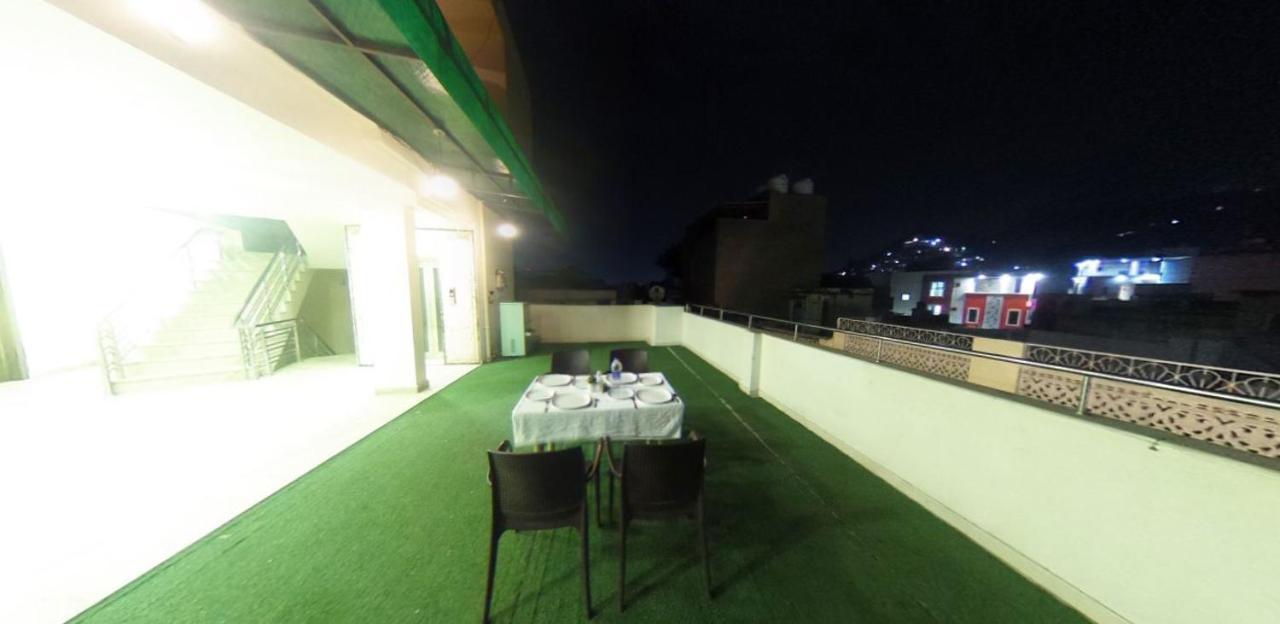 Kingsway Hotel And Restaurant Ajmer Dargah 350 Meter Esterno foto