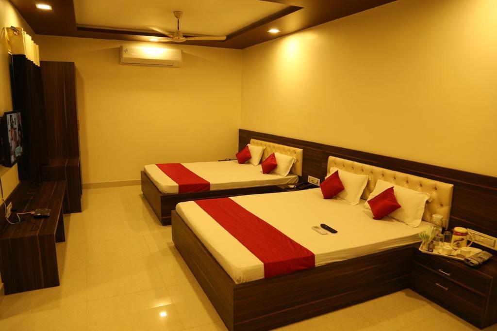 Kingsway Hotel And Restaurant Ajmer Dargah 350 Meter Esterno foto