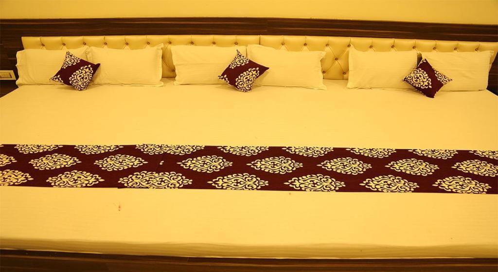 Kingsway Hotel And Restaurant Ajmer Dargah 350 Meter Esterno foto